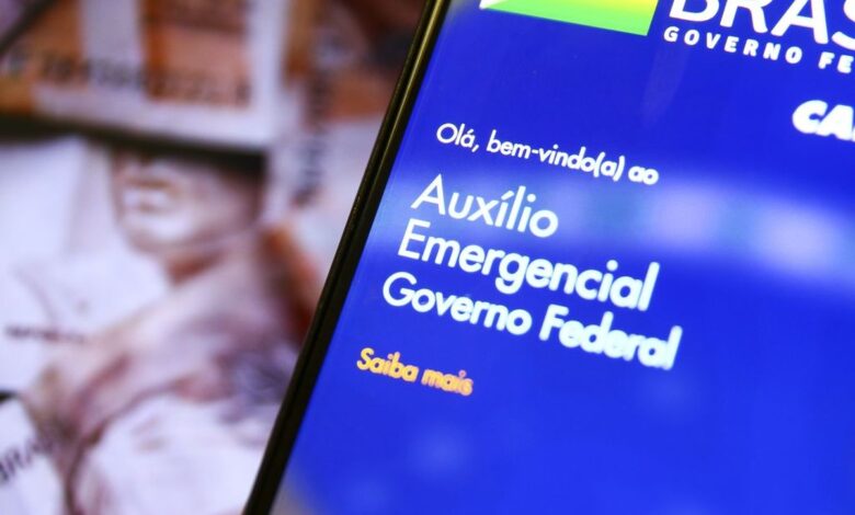 Sexta parcela do auxílio emergencial, com novo valor, começa a ser paga esta semana