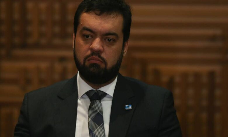 Castro muda o comando da Polícia Civil e titulares de mais três secretarias