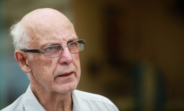Padre Júlio Lancelotti, da Pastoral do Povo de Rua de SP, registra boletim de ocorrência por ameaça