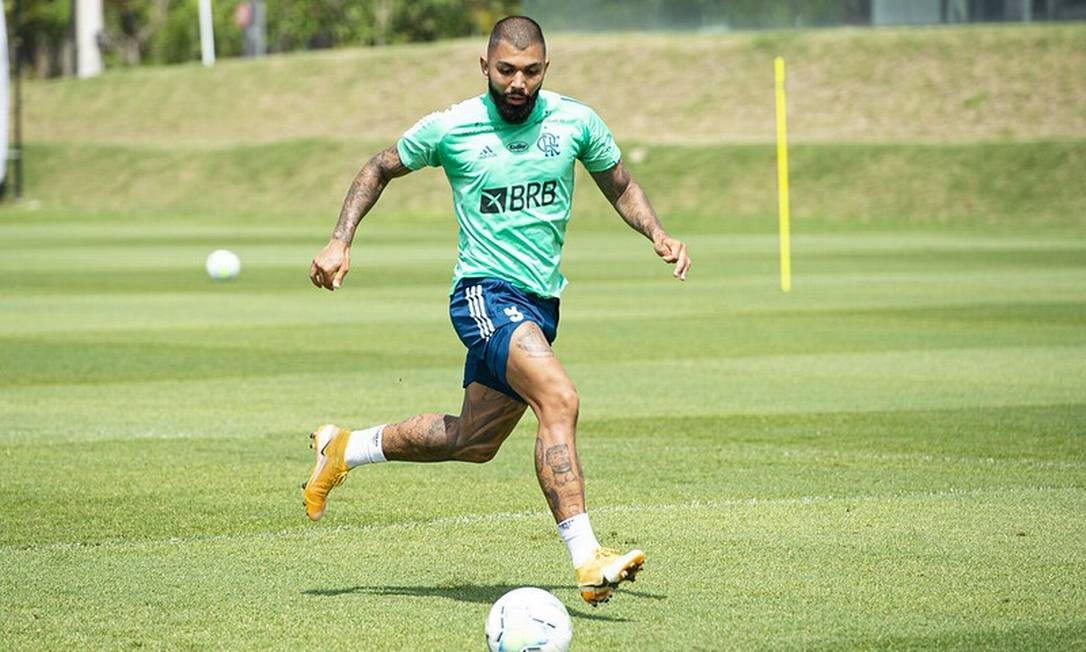 Surto de Covid-19 faz Flamengo cogitar utilização de Gabigol contra o Barcelona