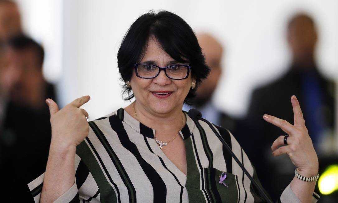 MP quer apuração de ação de Damares no caso da menina de 10 anos vítima de estupro