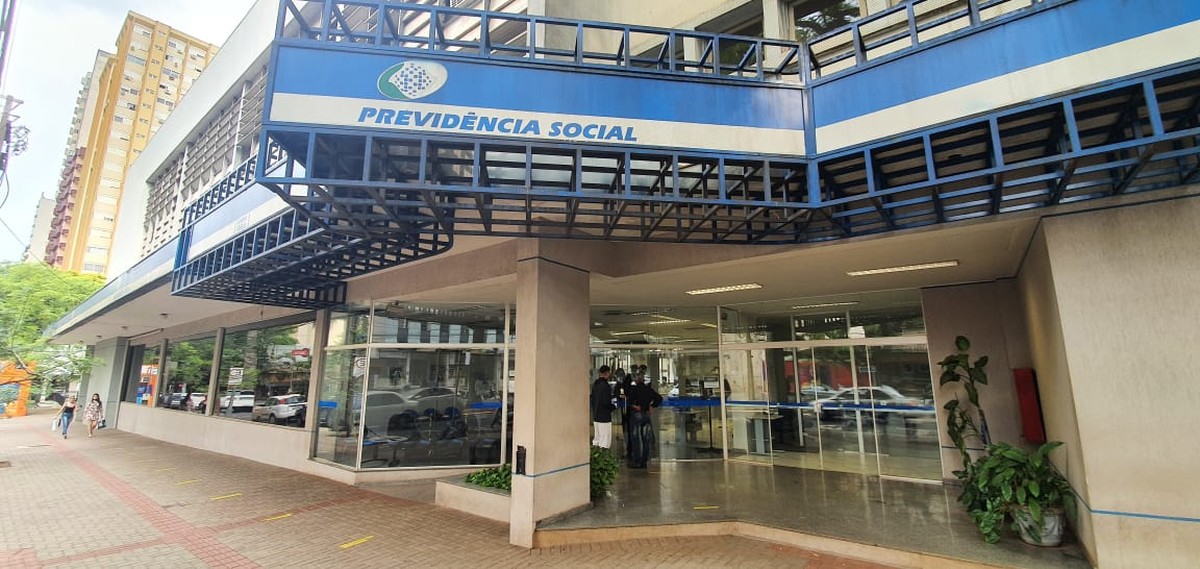 Perícias médicas do INSS voltam a ser realizadas gradualmente; veja nova lista de agências aprovadas